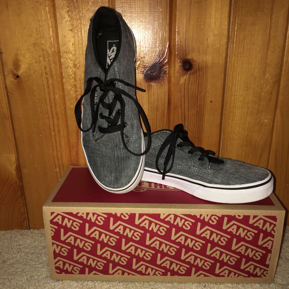Dark Gray Lace-up Vans youth size 4 Unisex